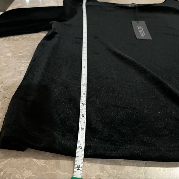 COPY - Rachel Zoe black faux velour long sleeve belt Excellent top size large - Picture 9 of 10